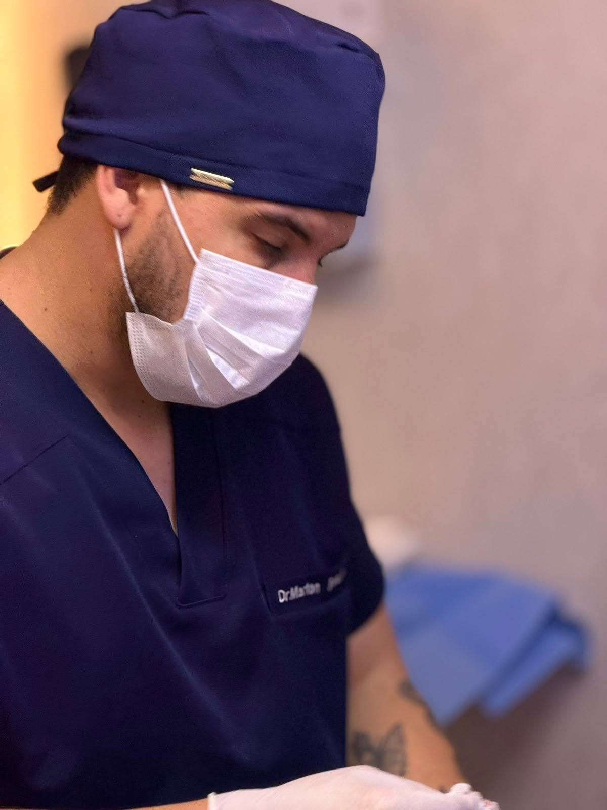 Transplante de sobrancelha em Curitiba com o Dr. Marlon Busato